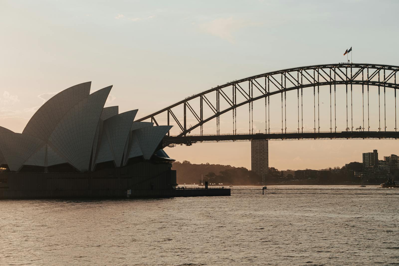 Sydney — Opera House, Harbour, Bondi — Sydney Opera House